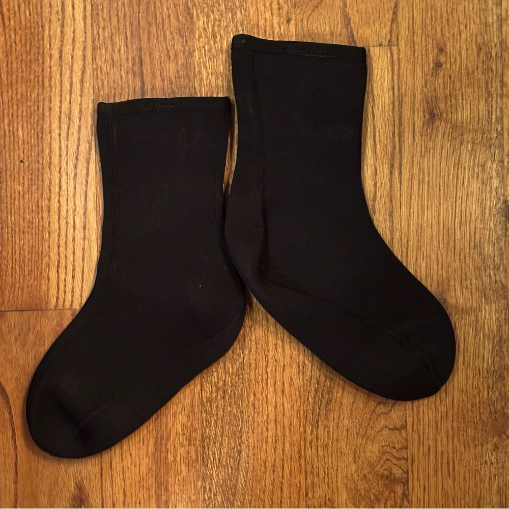 NRS wetsocks - Picture 2 of 3